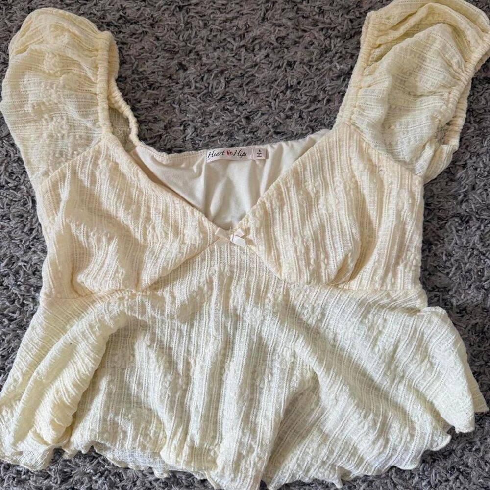 Unbranded Women's Cream and Yellow Crop-top
